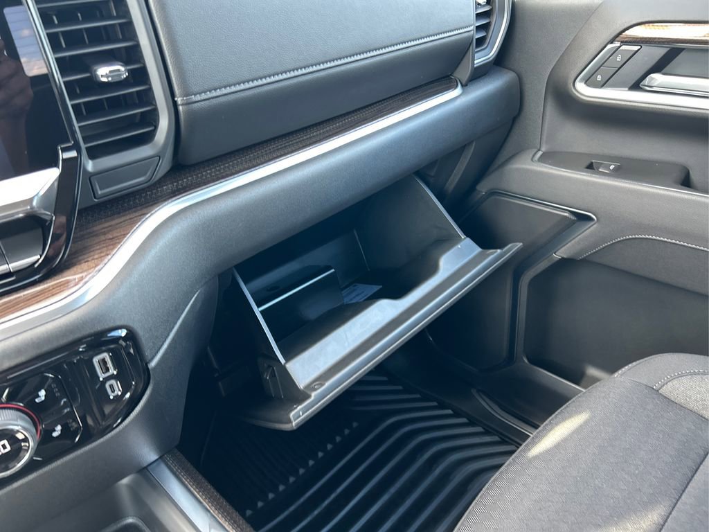 2025 Chevrolet Silverado 3500 HD LT - Photo 27