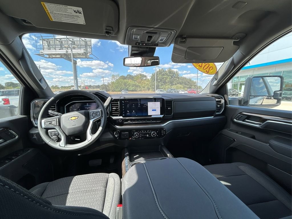 2025 Chevrolet Silverado 3500 HD LT - Photo 21