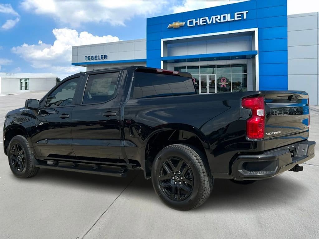 2025 Chevrolet Silverado 1500 Custom - Photo 7