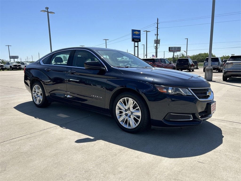 Used 2019 Chevrolet Impala 1FL with VIN 2G11X5SA2K9115588 for sale in Sealy, TX