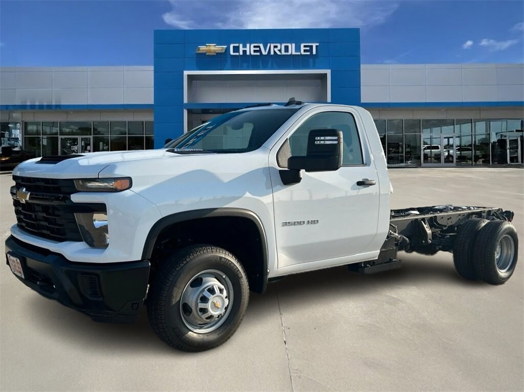 New 2025 Chevrolet Silverado 3500 HD Chassis Cab Work Truck Truck
