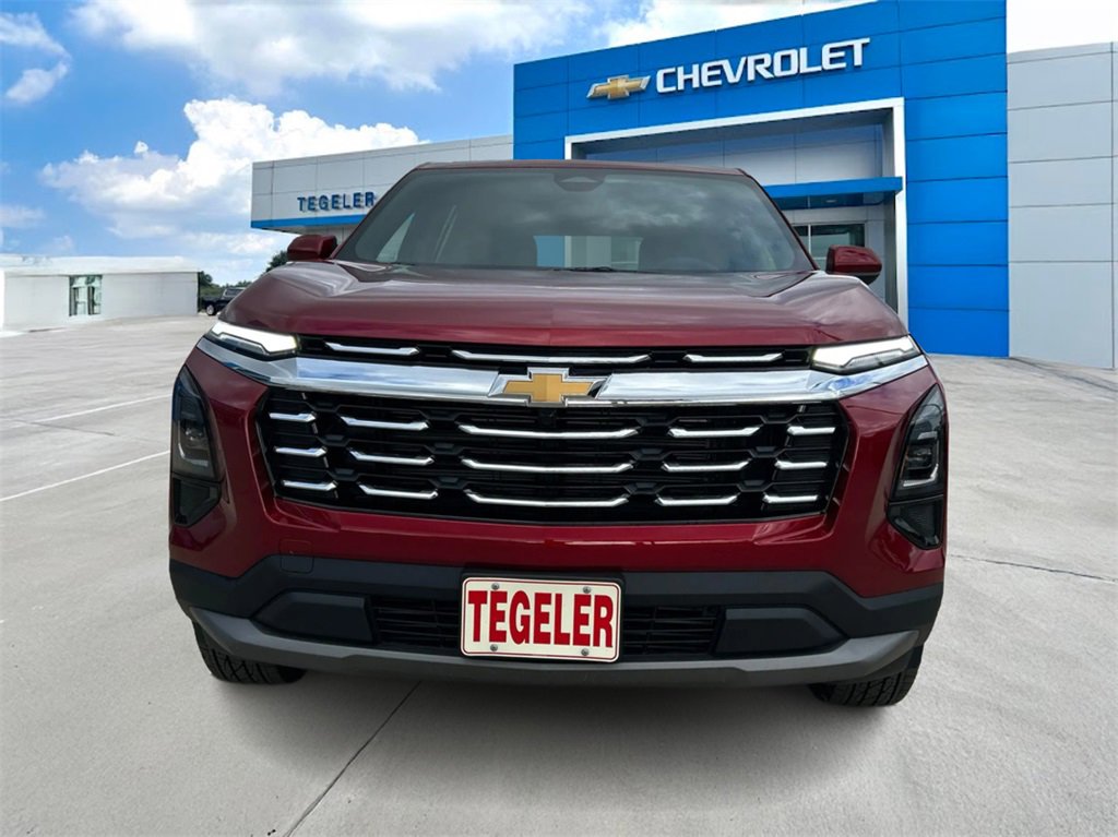 2026 Chevrolet Equinox LT photo 2