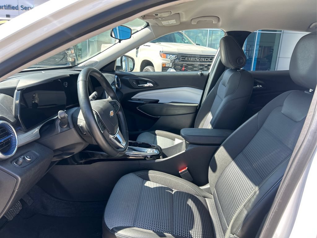 2025 Chevrolet Trax LT - Photo 9