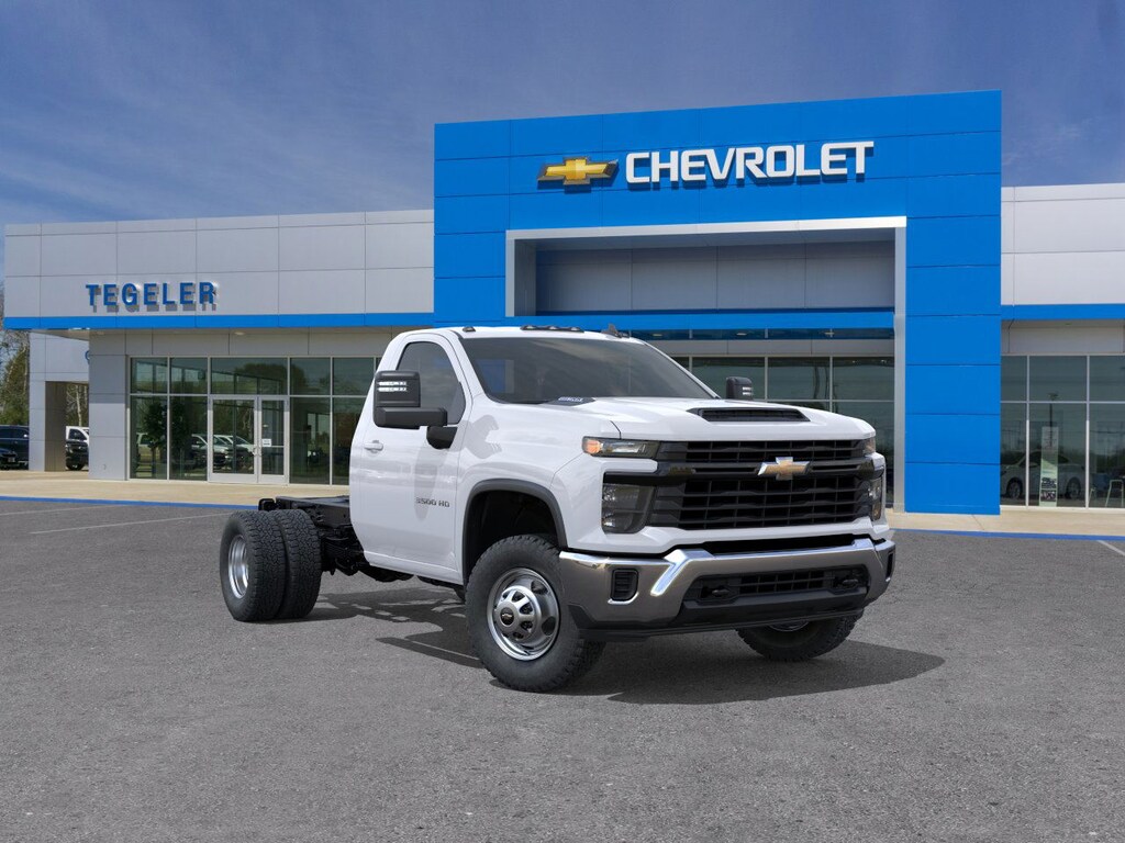 New 2025 Chevrolet Silverado 3500 HD Chassis Cab Work Truck Truck