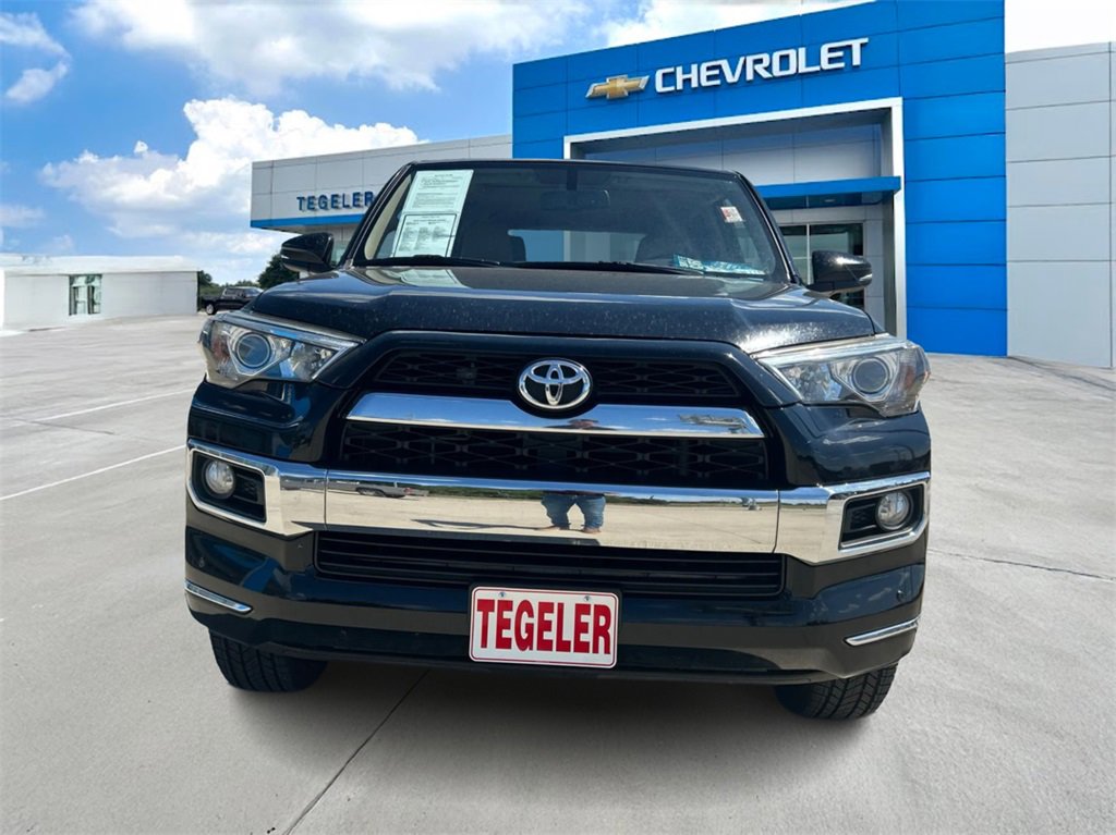 2019 Toyota 4Runner SR5 photo 2