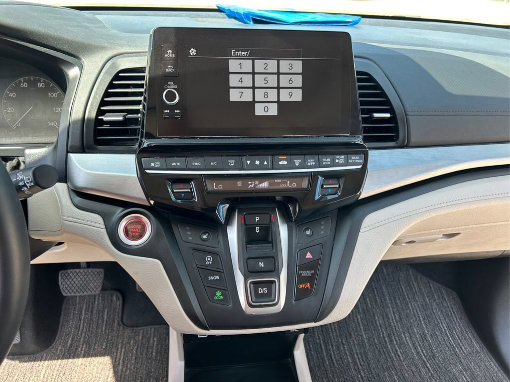 2025 Honda Odyssey EX-L - Photo 14