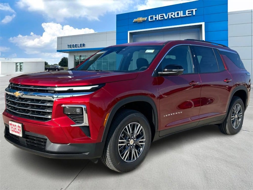 2026 Chevrolet Traverse LT's photo