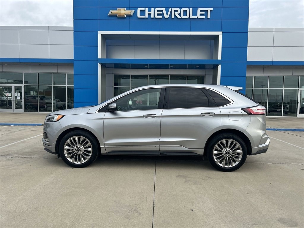 2020 Ford Edge Titanium's photo