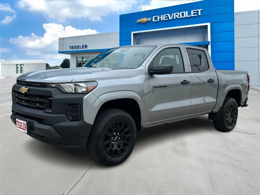 2026 Chevrolet Colorado Work Truck's photo
