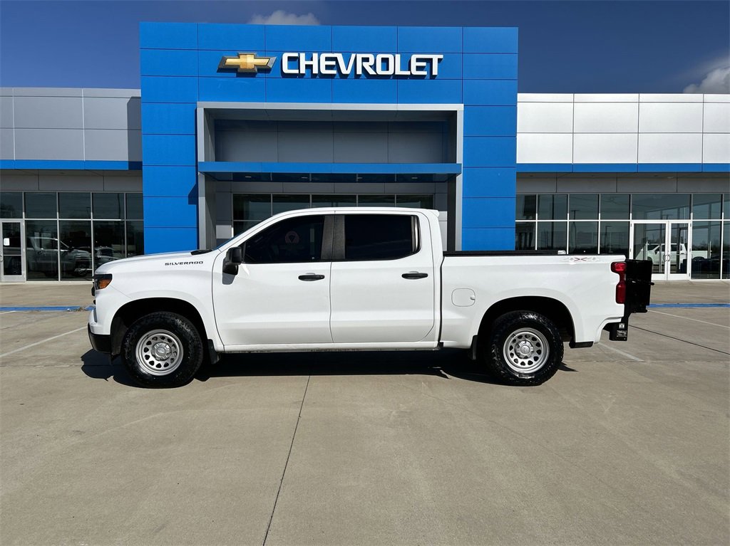 Used 2023 Chevrolet Silverado 1500 Work Truck with VIN 2GCUDAED9P1144331 for sale in Sealy, TX