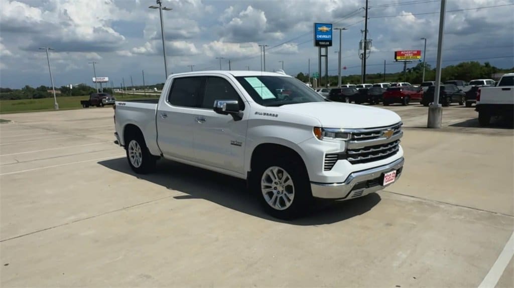 Used 2023 Chevrolet Silverado 1500 LTZ with VIN 2GCUDGED6P1115906 for sale in Sealy, TX