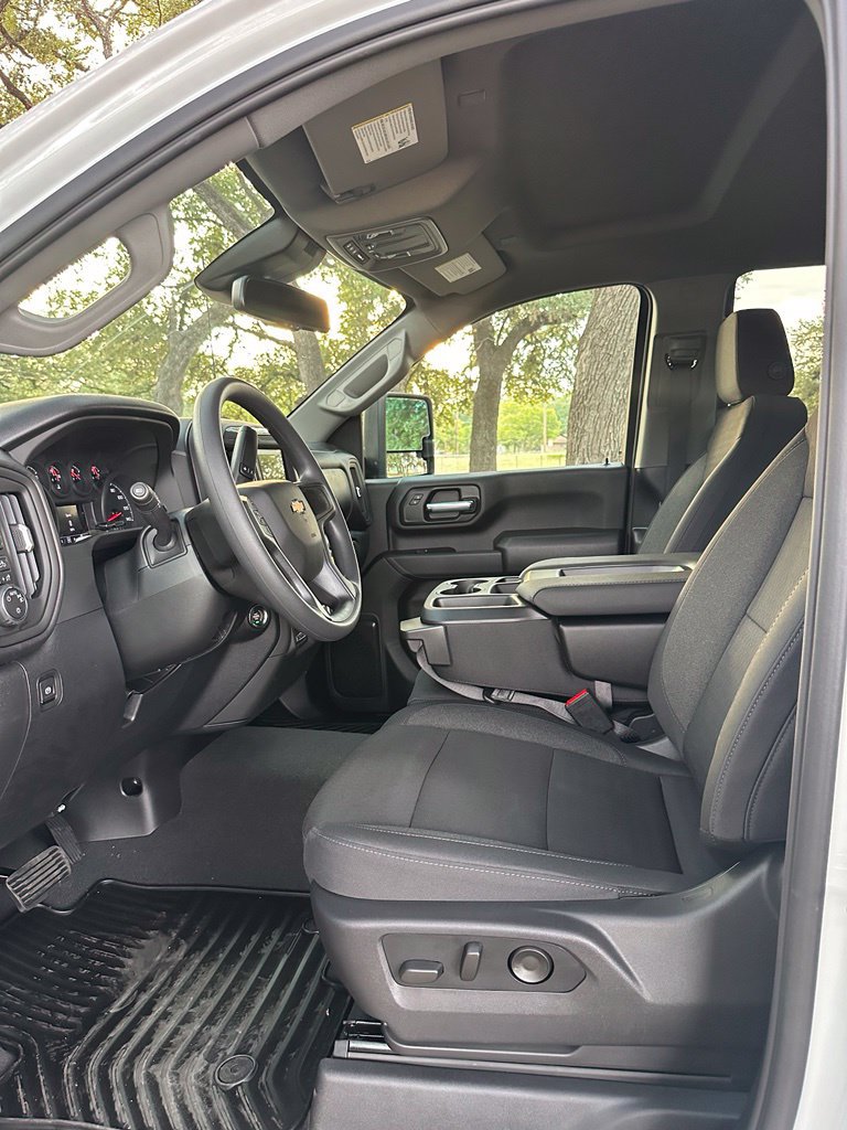 2026 Chevrolet Silverado 2500 HD Custom - Photo 6