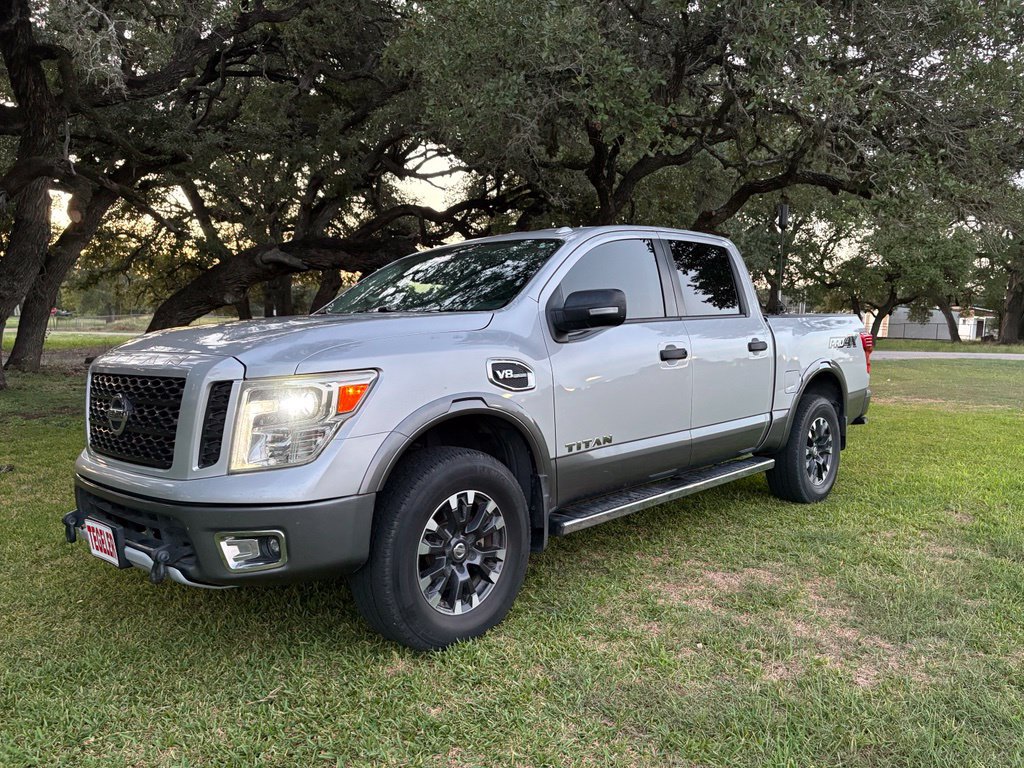 2017 Nissan Titan