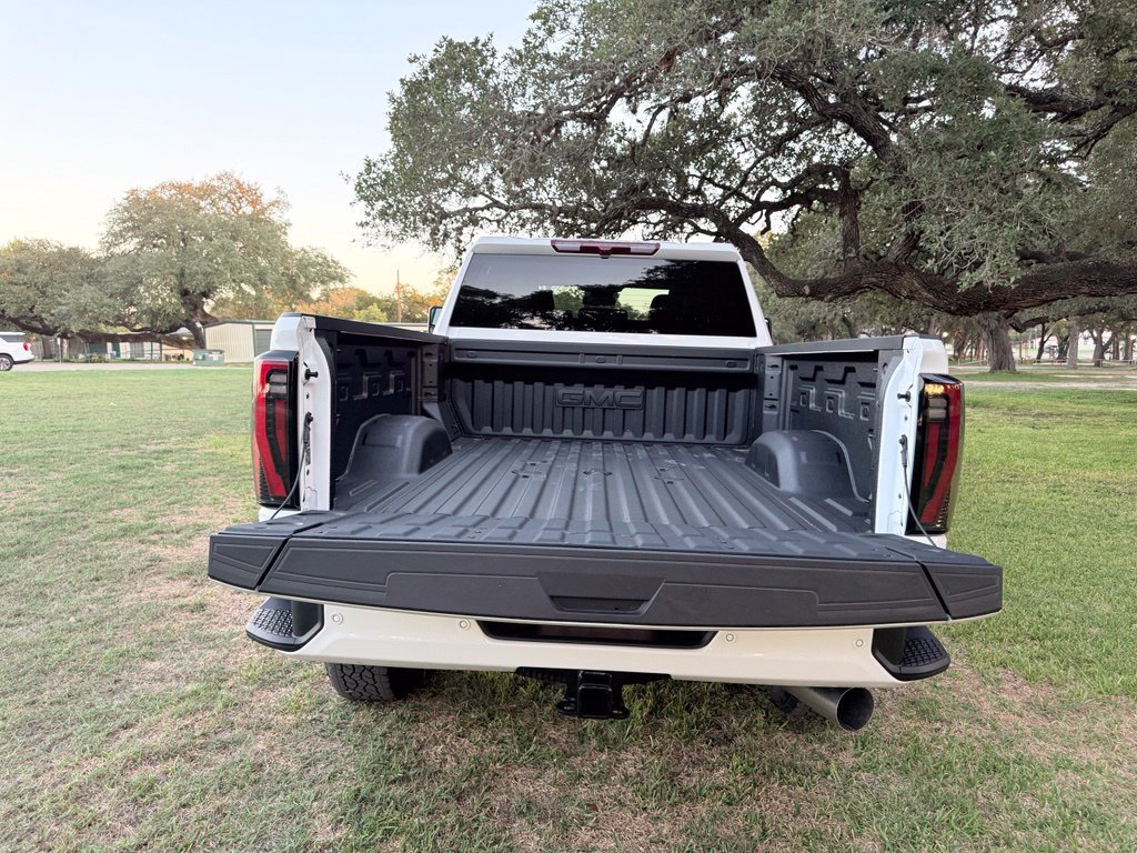 2026 GMC Sierra 2500HD AT4 - Photo 9