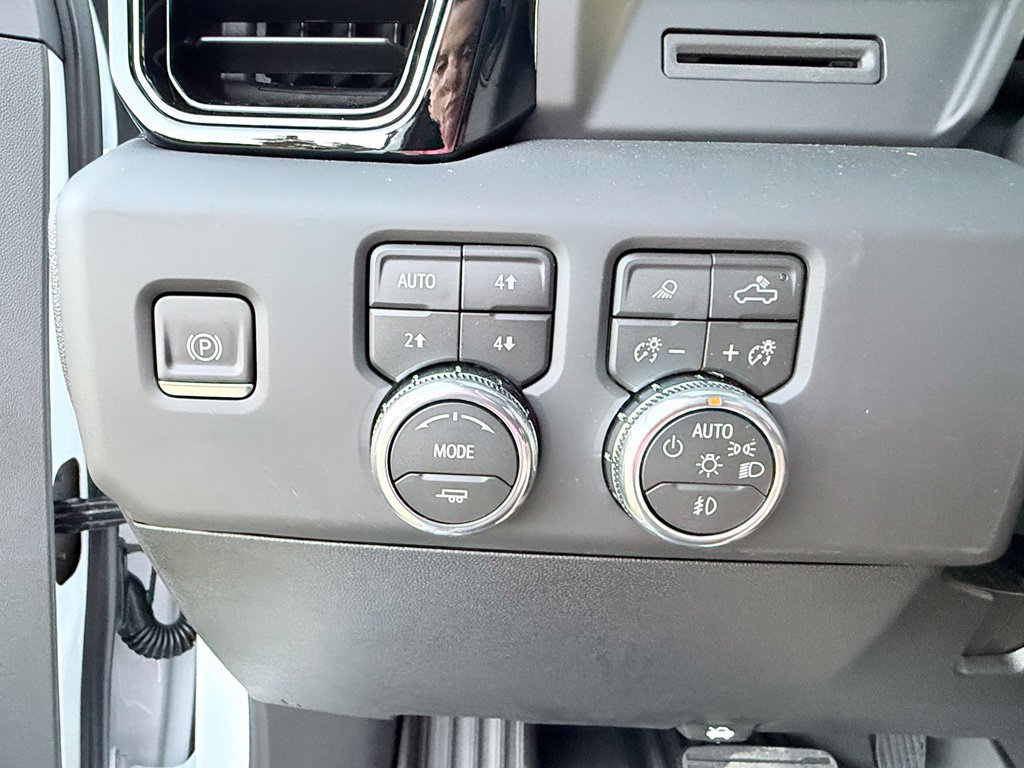 2026 GMC Sierra 2500HD AT4 - Photo 17