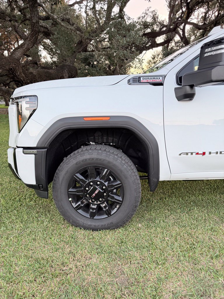 2026 GMC Sierra 2500HD AT4 - Photo 10