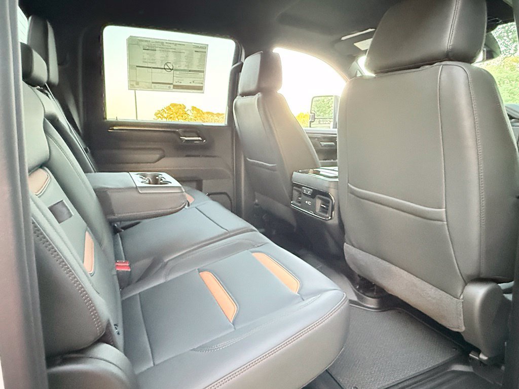 2026 GMC Sierra 2500HD AT4 - Photo 14