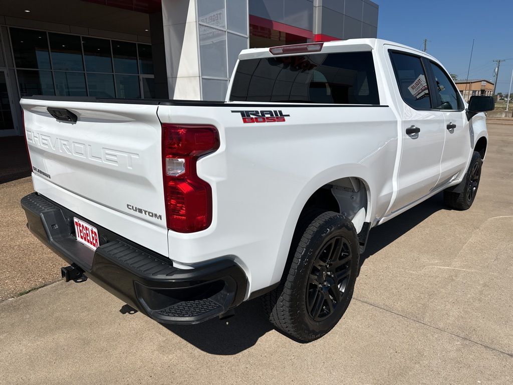 2025 Chevrolet Silverado 1500 Custom - Photo 7