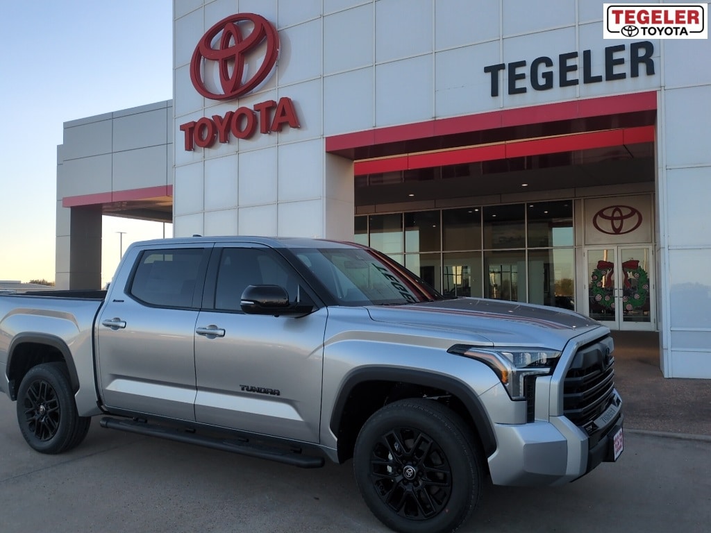 2026 Toyota Tundra Limited's photo