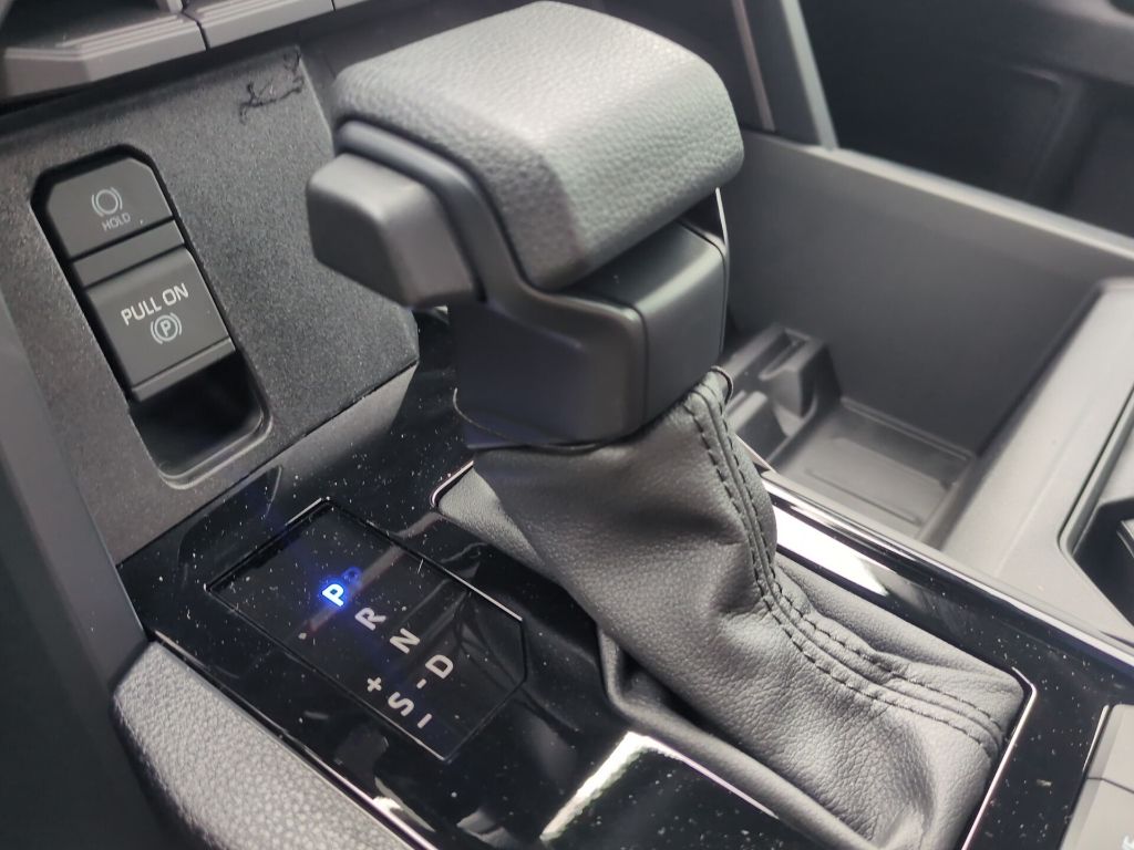 2026 Toyota Tundra SR5 - Photo 17