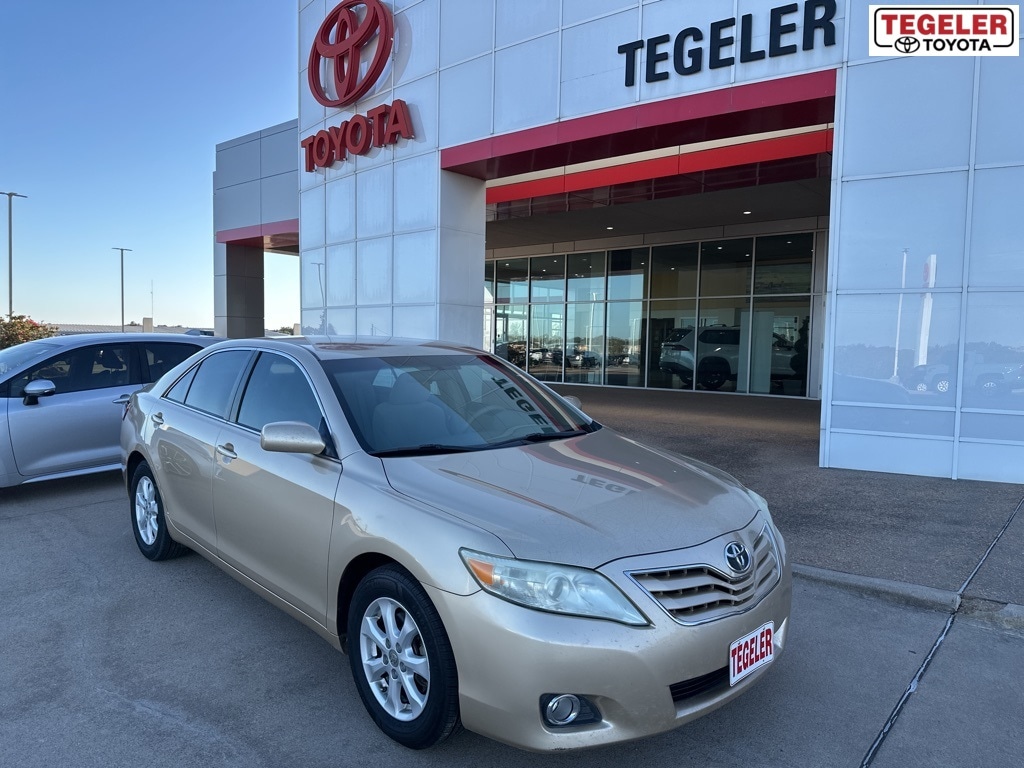 2011 Toyota Camry LE