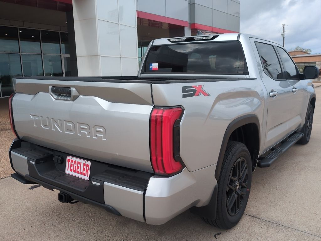 2026 Toyota Tundra SR5 - Photo 7