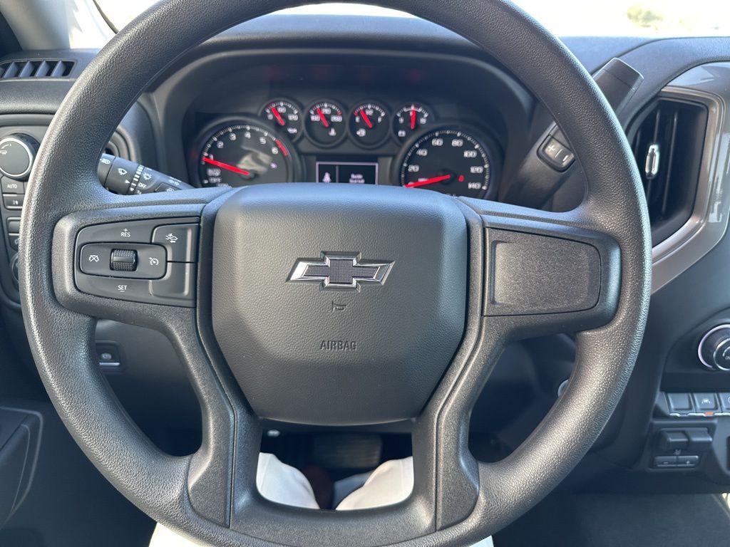 2025 Chevrolet Silverado 1500 Custom - Photo 11