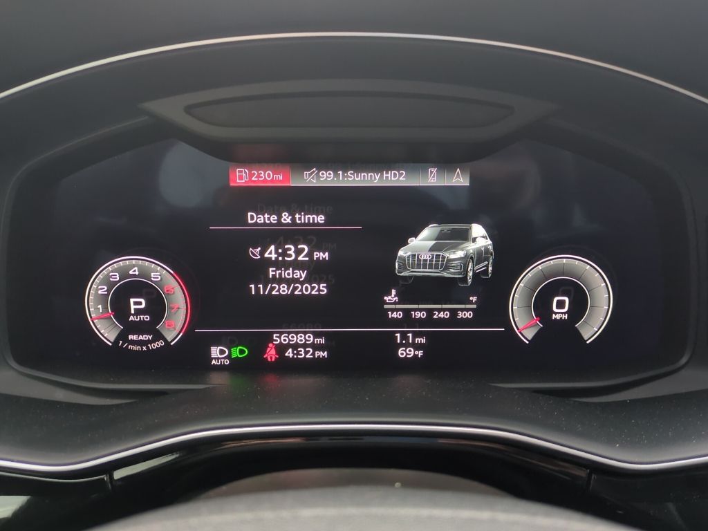 2022 Audi Q7 Premium Plus - Photo 11