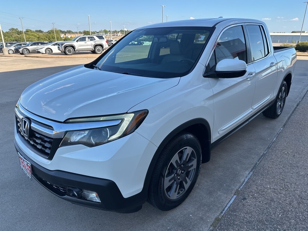 2019 Honda Ridgeline RTL-T photo 3