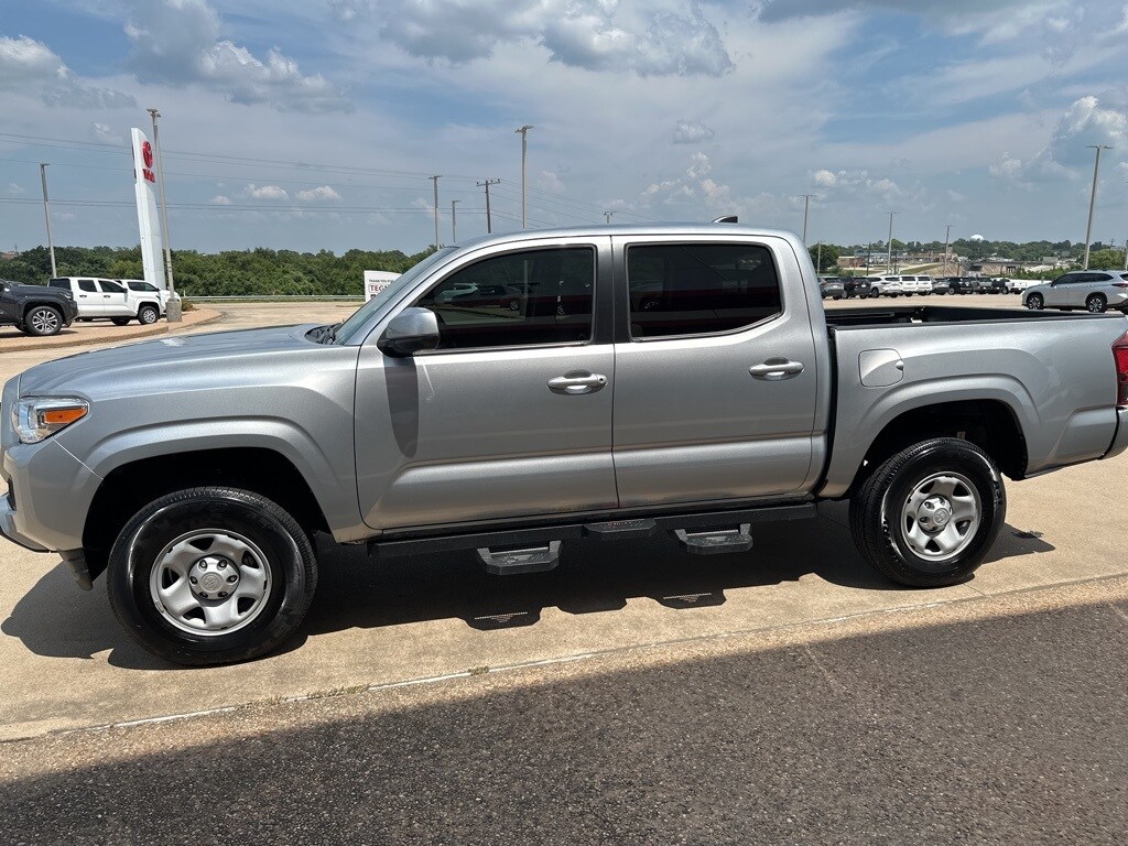 2023 Toyota Tacoma SR photo 4