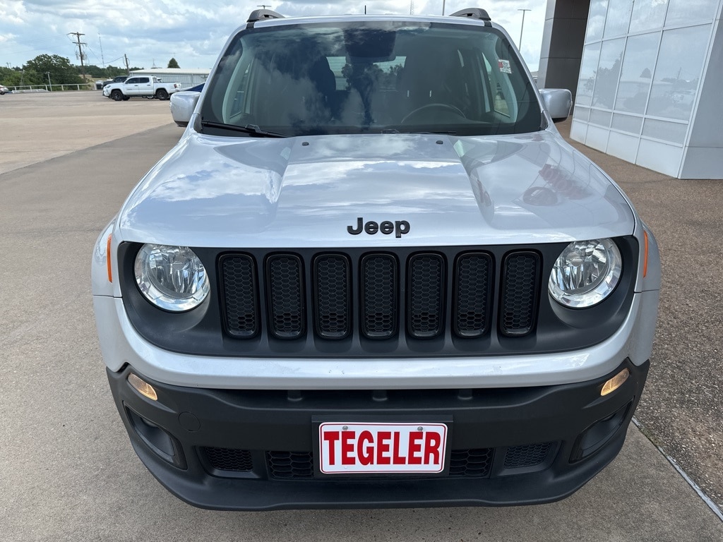 Used 2018 Jeep Renegade Altitude Package with VIN ZACCJABBXJPH77991 for sale in Brenham, TX