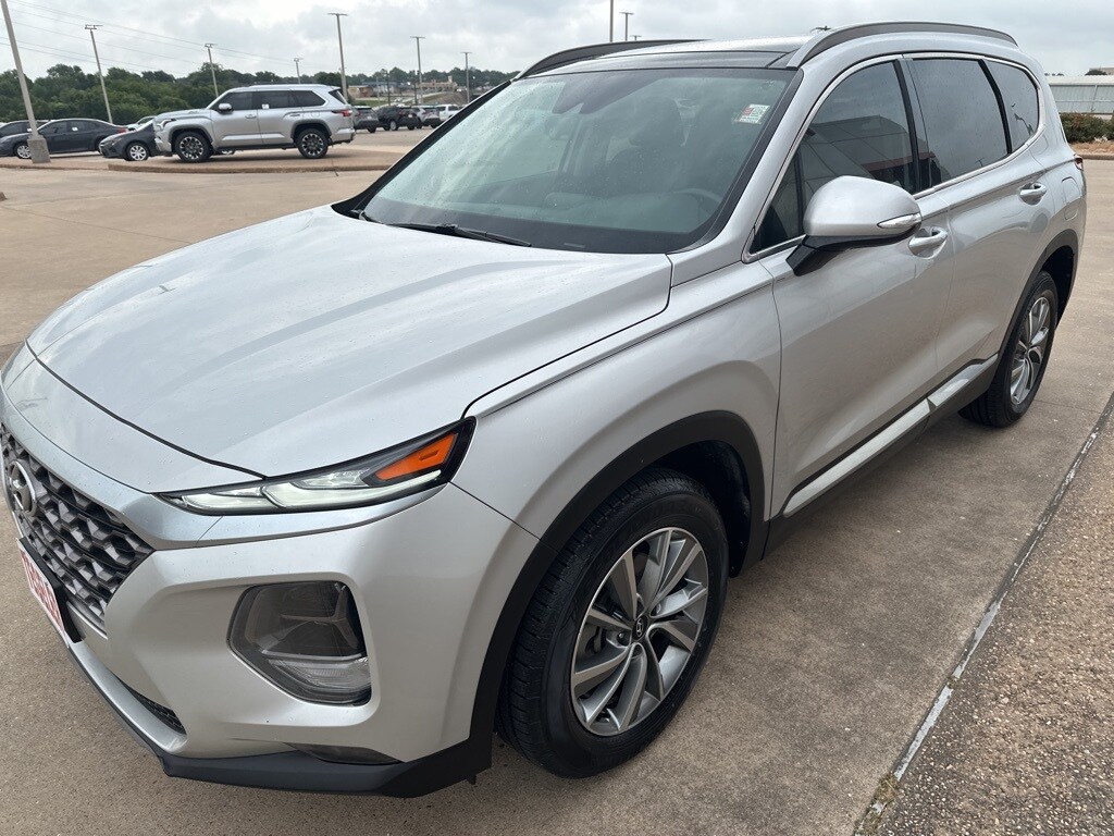 2020 Hyundai Santa Fe SEL photo 3