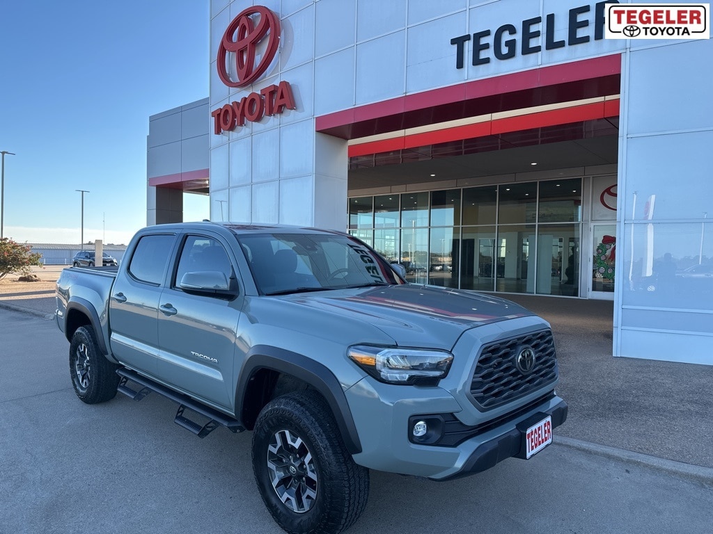 2023 Toyota Tacoma TRD Off Road's photo