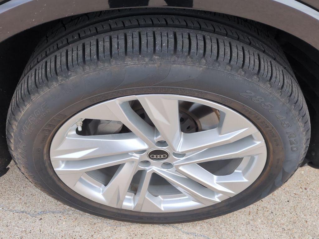 2022 Audi Q7 Premium Plus - Photo 23