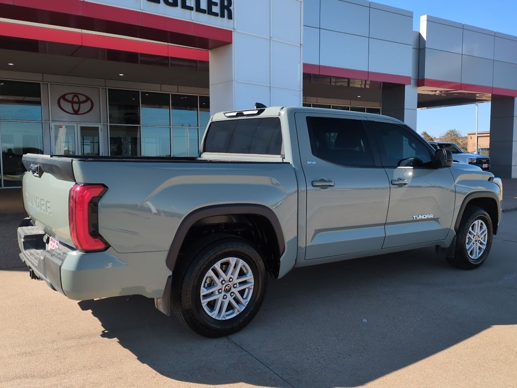 2024 Toyota Tundra SR5 - Photo 7