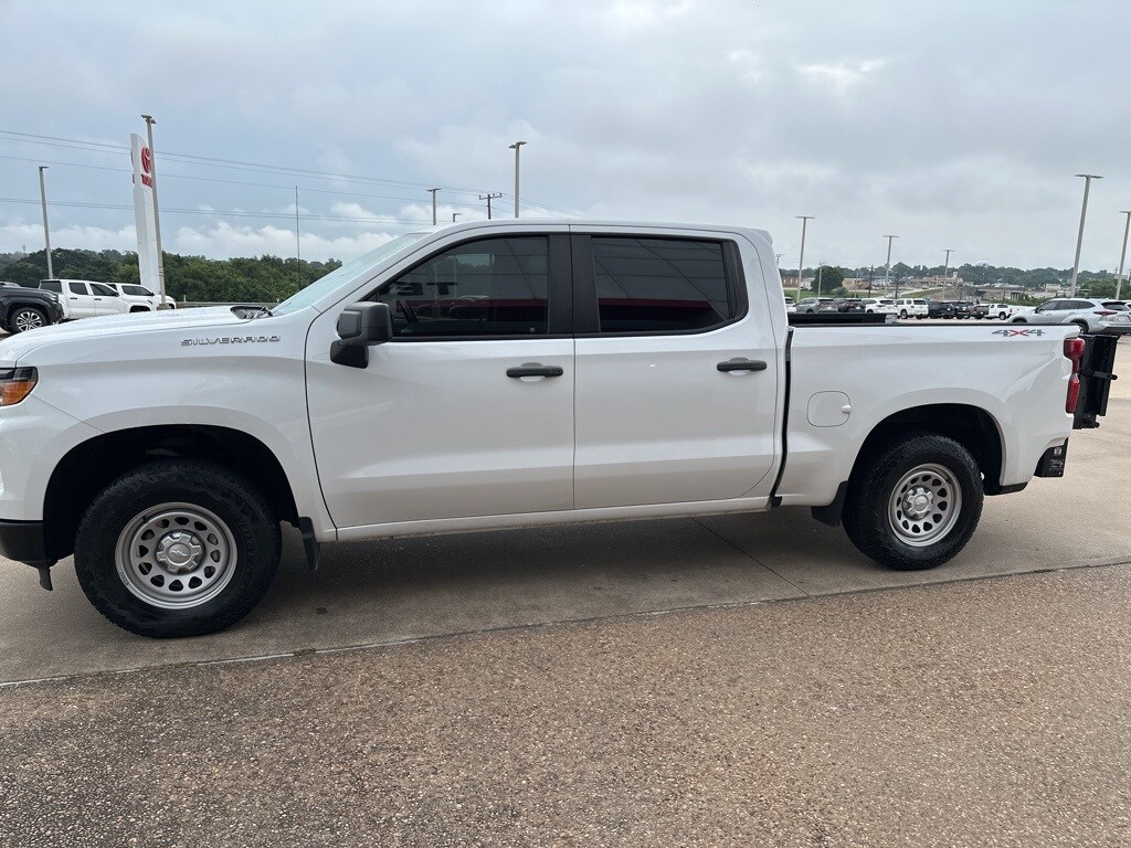 2023 Chevrolet Silverado 1500 Work Truck photo 2