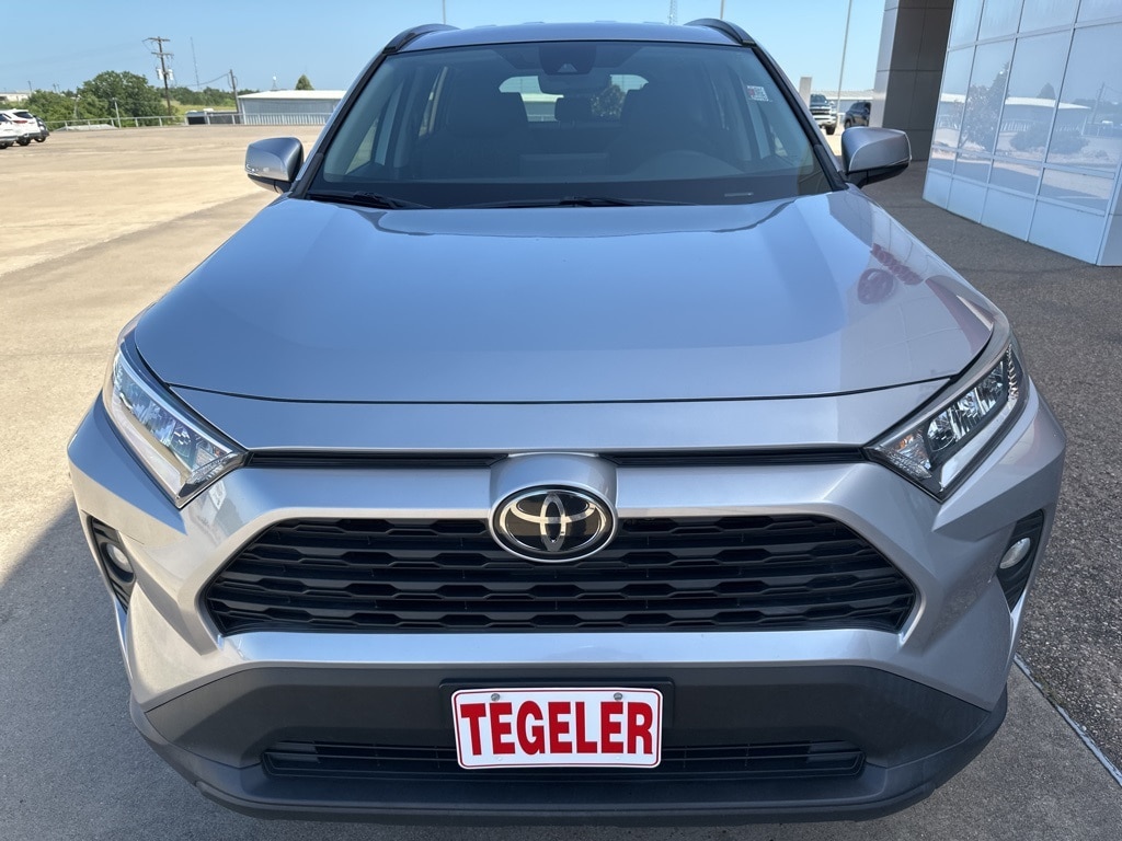 Used 2021 Toyota RAV4 XLE with VIN 2T3W1RFV1MC166562 for sale in Northfield, Minnesota