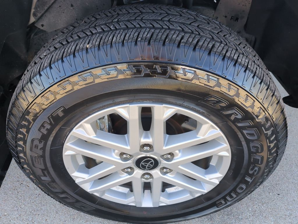 2024 Toyota Tundra SR5 - Photo 20