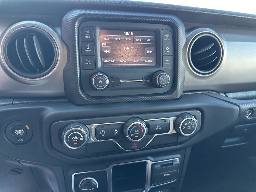 2021 Jeep Wrangler Unlimited Willys Sport - Photo 9