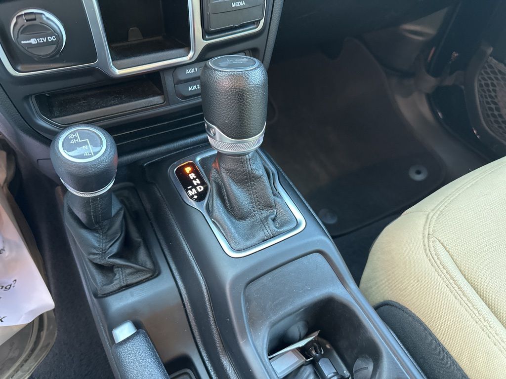 2021 Jeep Wrangler Unlimited Willys Sport - Photo 10