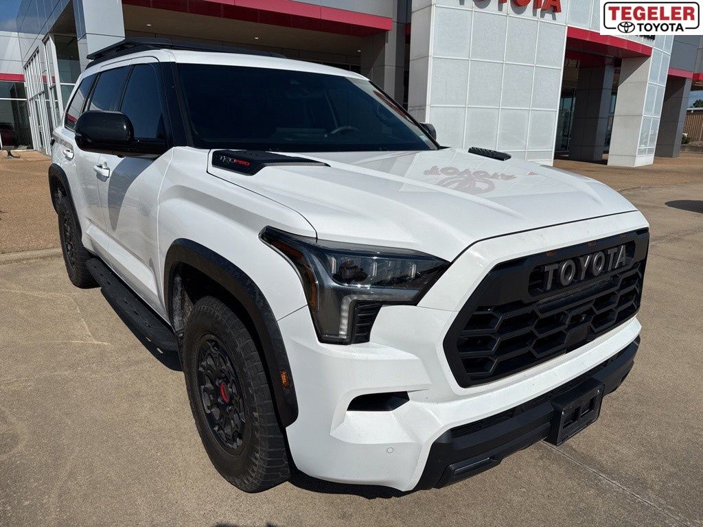 2025 Toyota Sequoia TRD Pro 4WD i-FORCE MAX Hybrid's photo