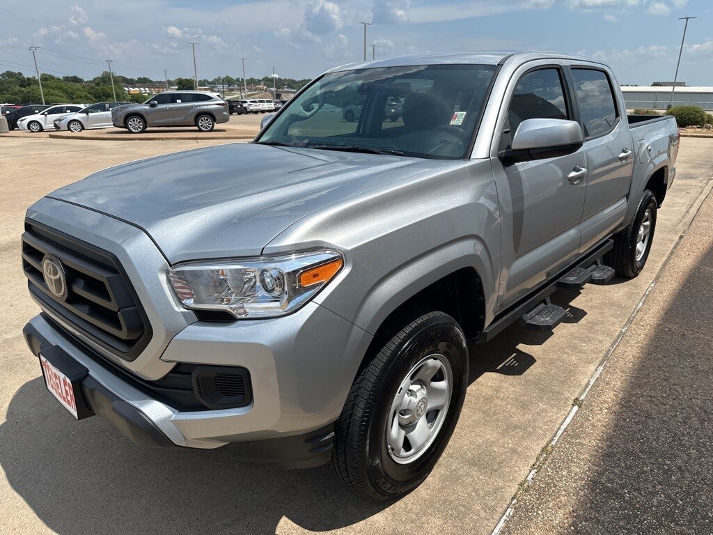 2023 Toyota Tacoma SR photo 3