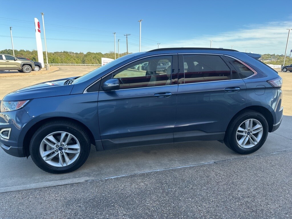2018 Ford Edge SEL photo 4