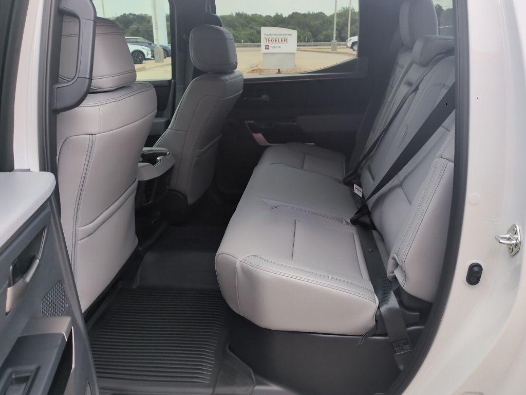 2026 Toyota Tundra Limited - Photo 10