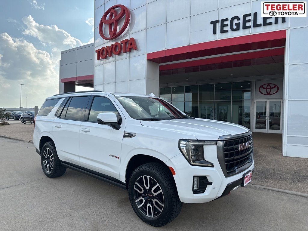 2021 GMC Yukon AT4's photo