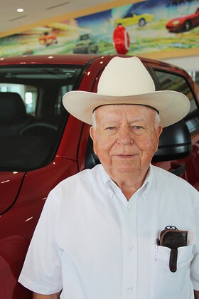 Staff member Eugene Bothe from ID_87d5a619c468
