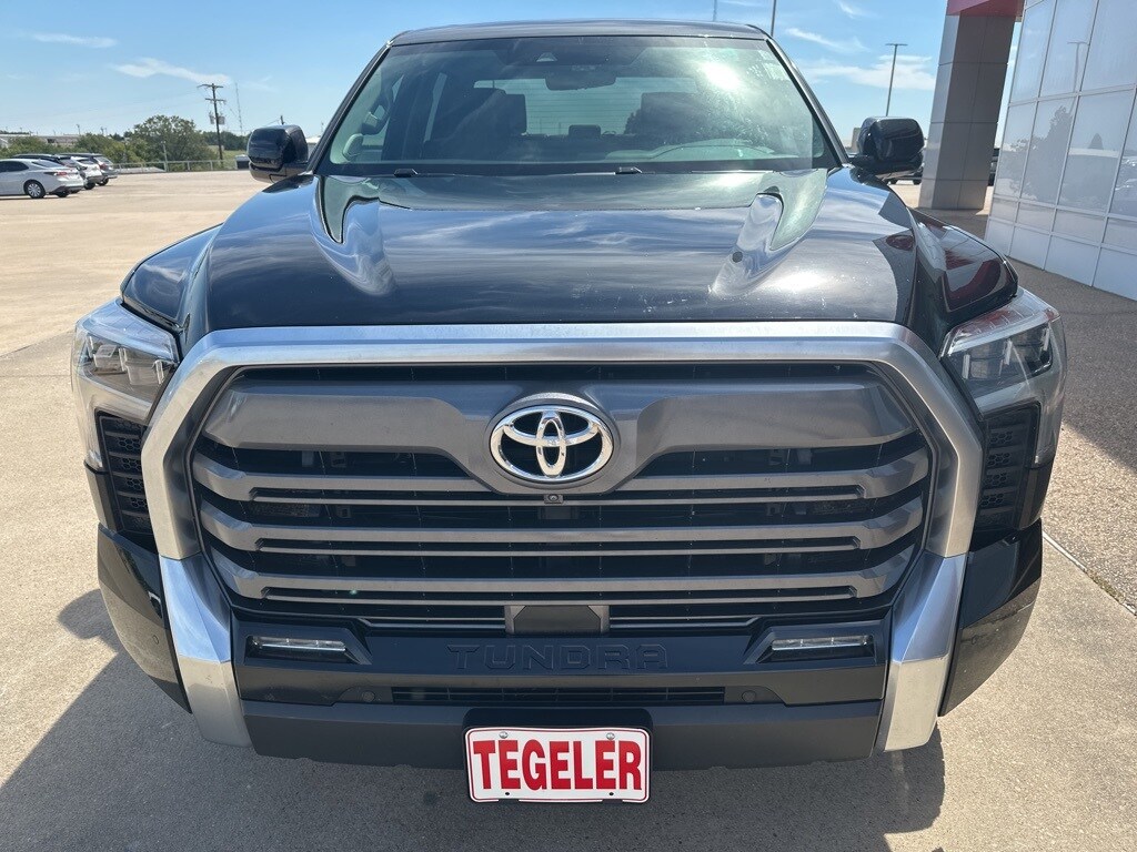 2023 Toyota Tundra Limited photo 2