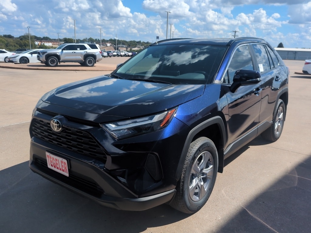 New 2025 Toyota RAV4 XLE SUV
