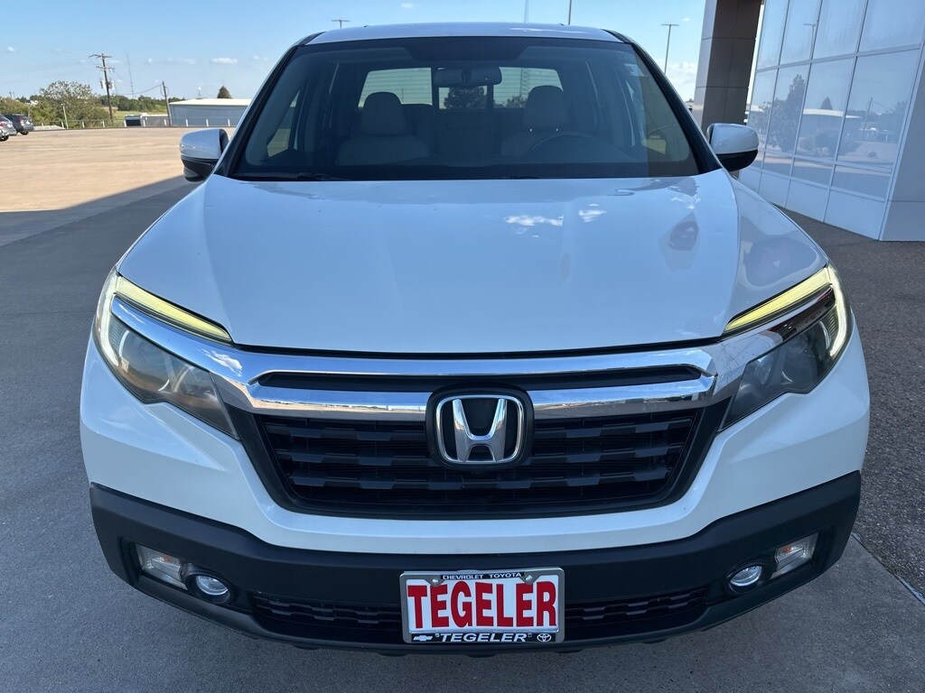 2019 Honda Ridgeline RTL-T photo 2