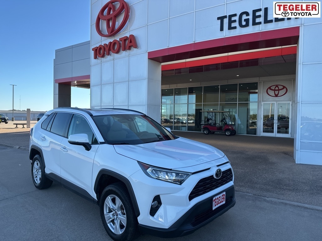Used 2021 Toyota RAV4 XLE SUV